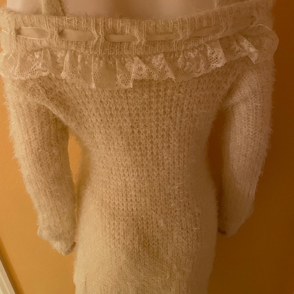 Liz Lisa off the shoulder sweater dress - Picture 4 of 5